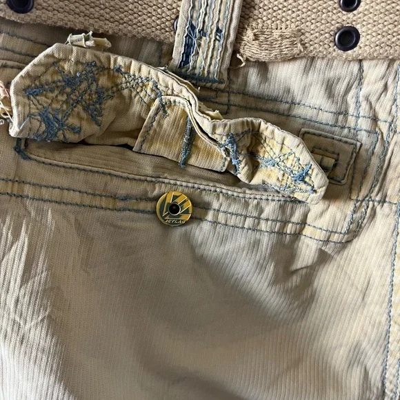 Tan Cargo Men’s Shorts with Belt - Picture 6 of 9